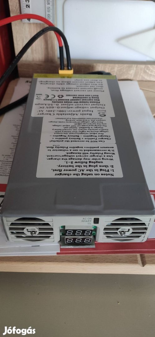 Lifepo4 töltő 0-60V/50A