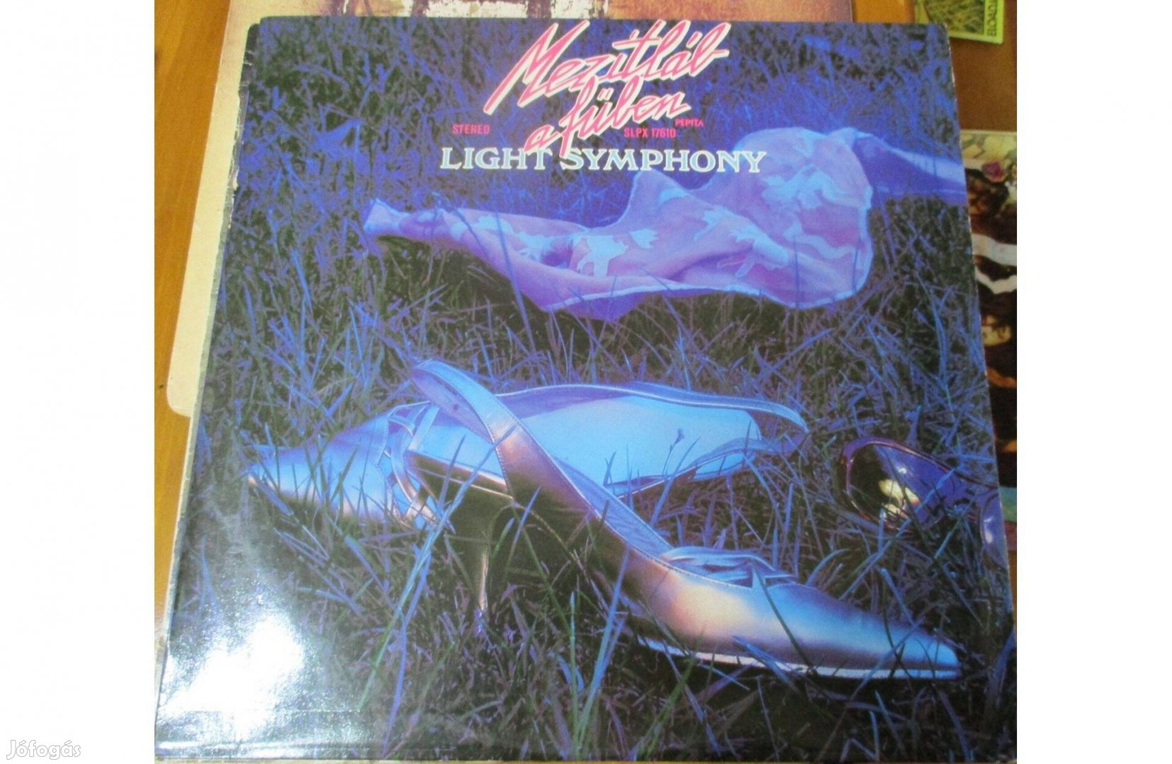 Light Symphony Mezítláb a Fűben bakelit hanglemez eladó