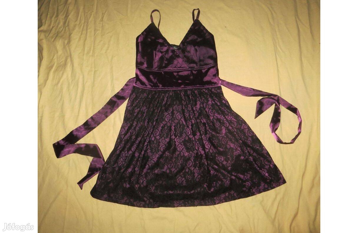 Lila selyem fekete csipkés gumírozott hátú ruha 10 év 140 cm Mela Love