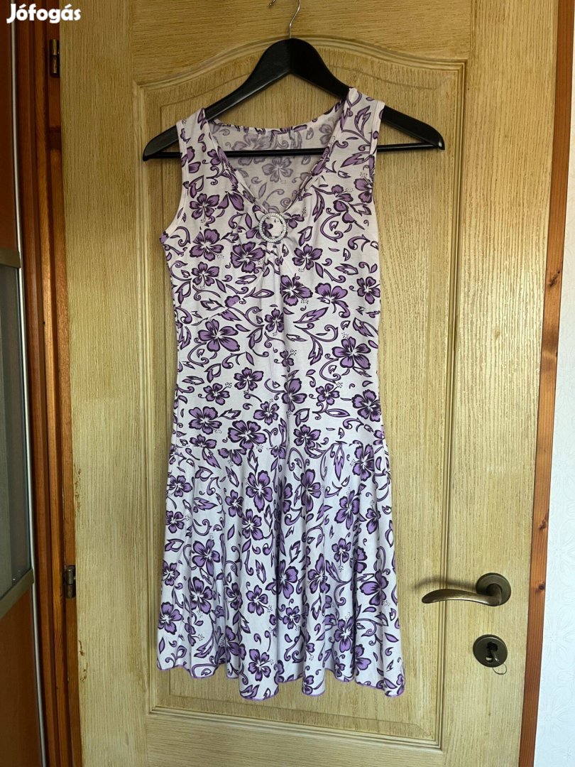 Lila virágos nyári ruha S/M méret