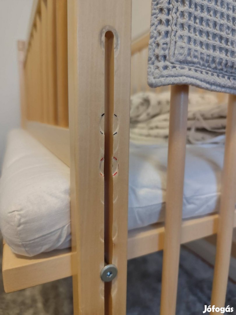 Lilibel babaöböl oldalráccsal, kókuszmatraccal, kiegészítőkk