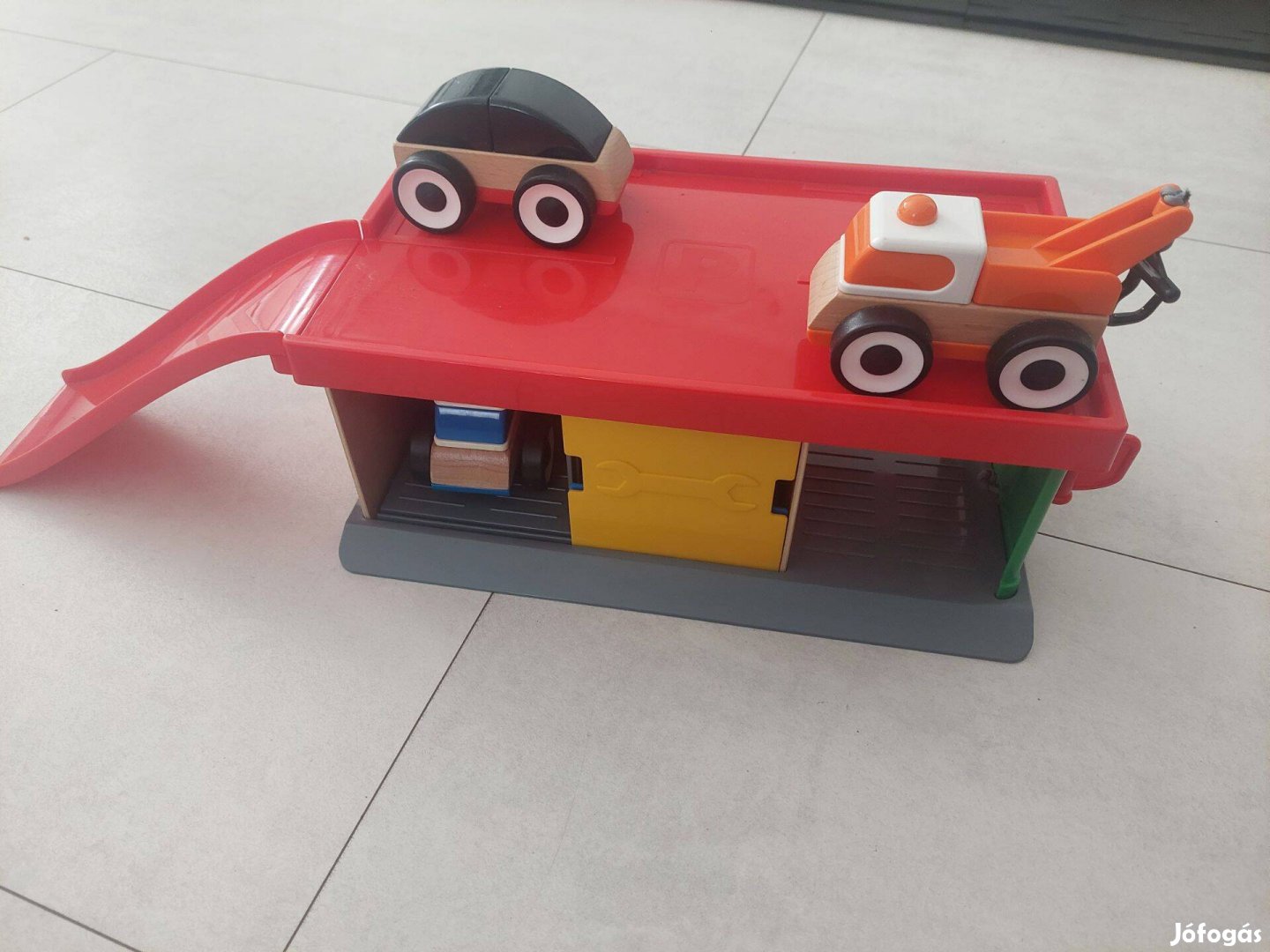 Lillabo garázs és autómentő, tökéletes állapotban IKEA-s