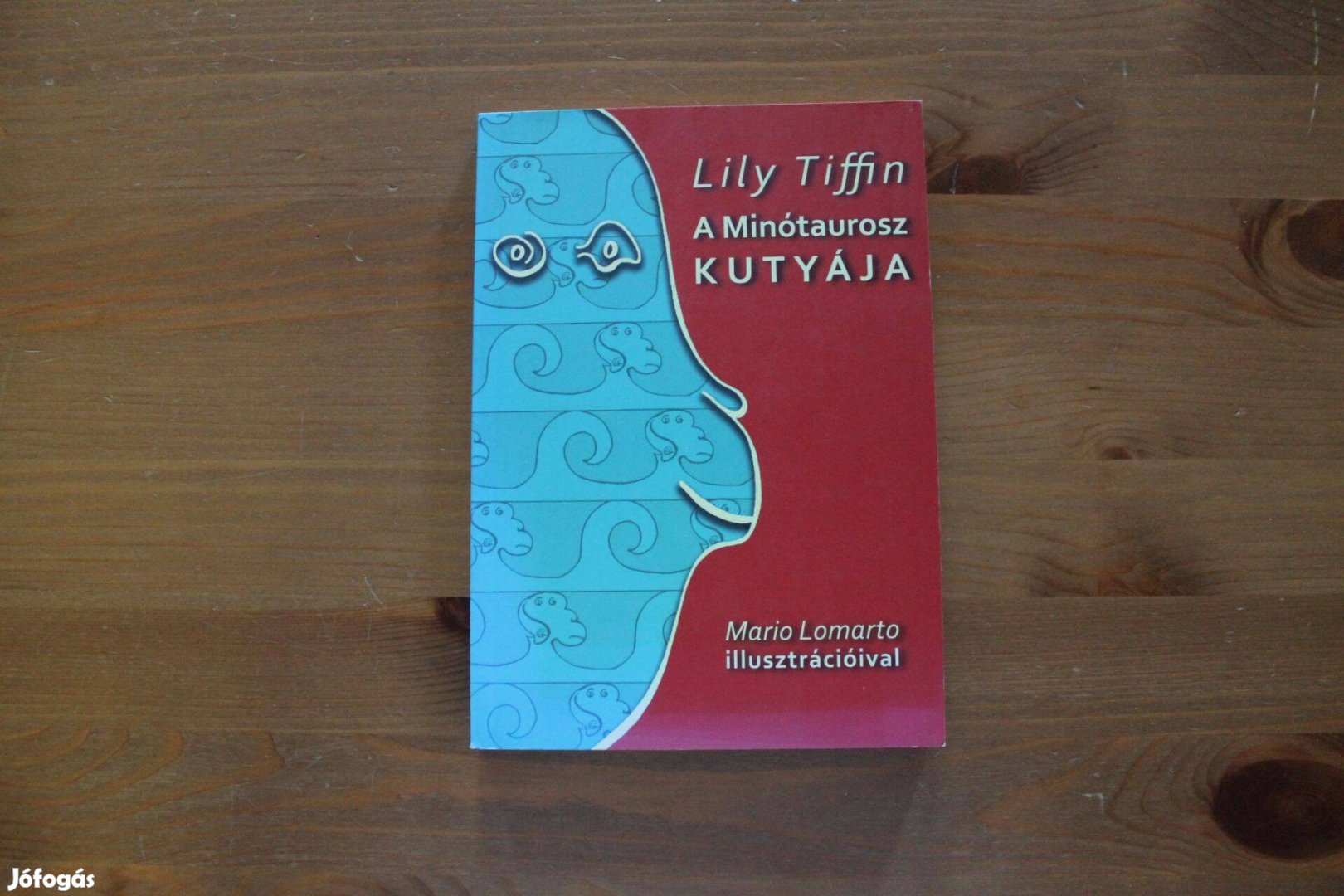 Lily Tiffin - A Minótaurosz kutyája