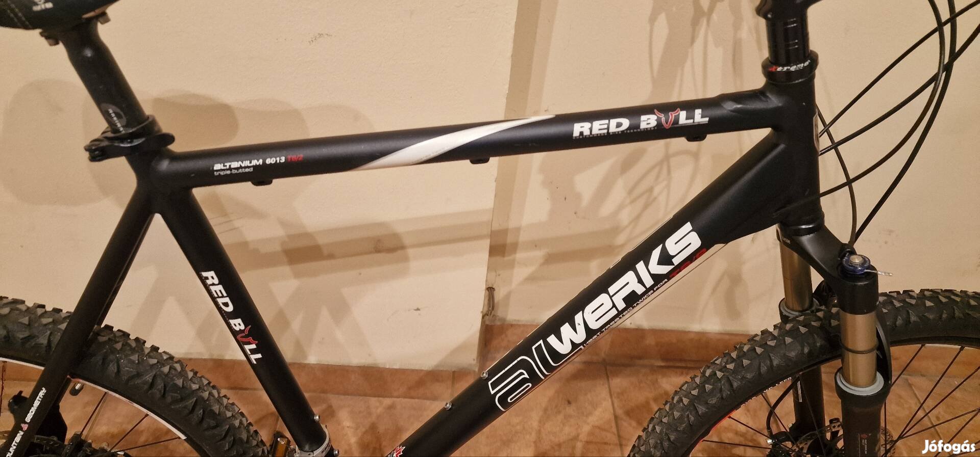 Limitált Red.Bull Profi 26" kerékpár ár alatt eladó!