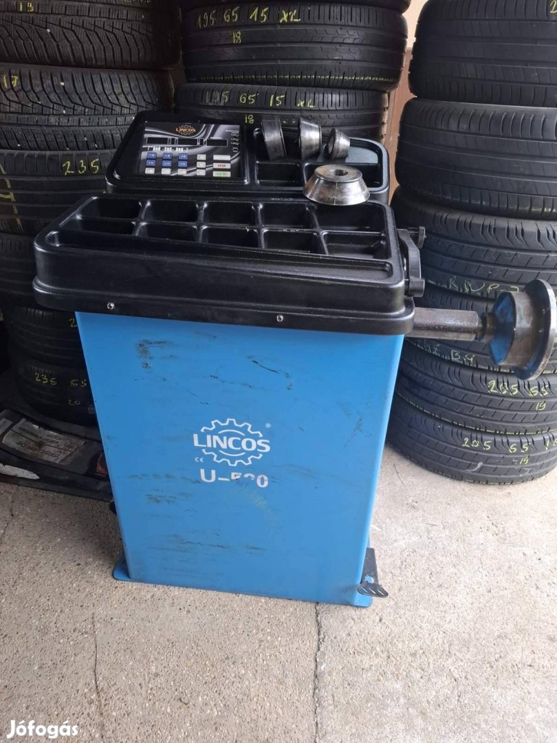 Lincos U-520 Centrírozó gép
