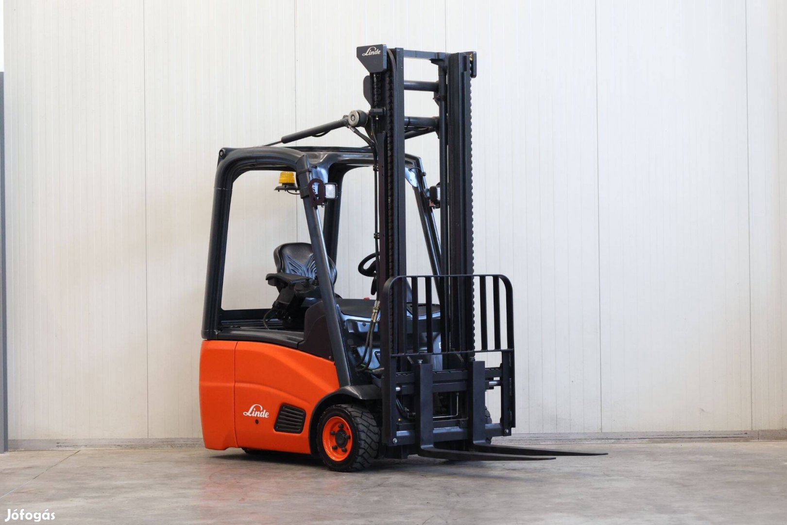 Linde E14-01 1,4 tonnás elektromos targonca