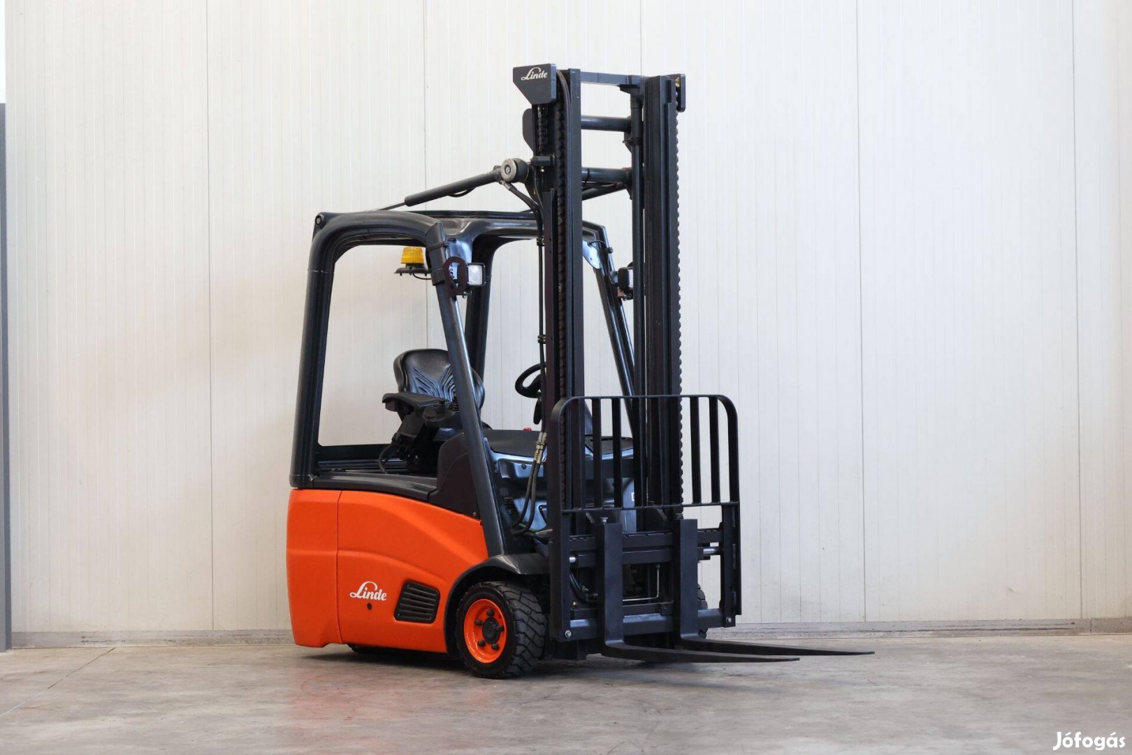 Linde E14-01 1,4 tonnás elektromos targonca