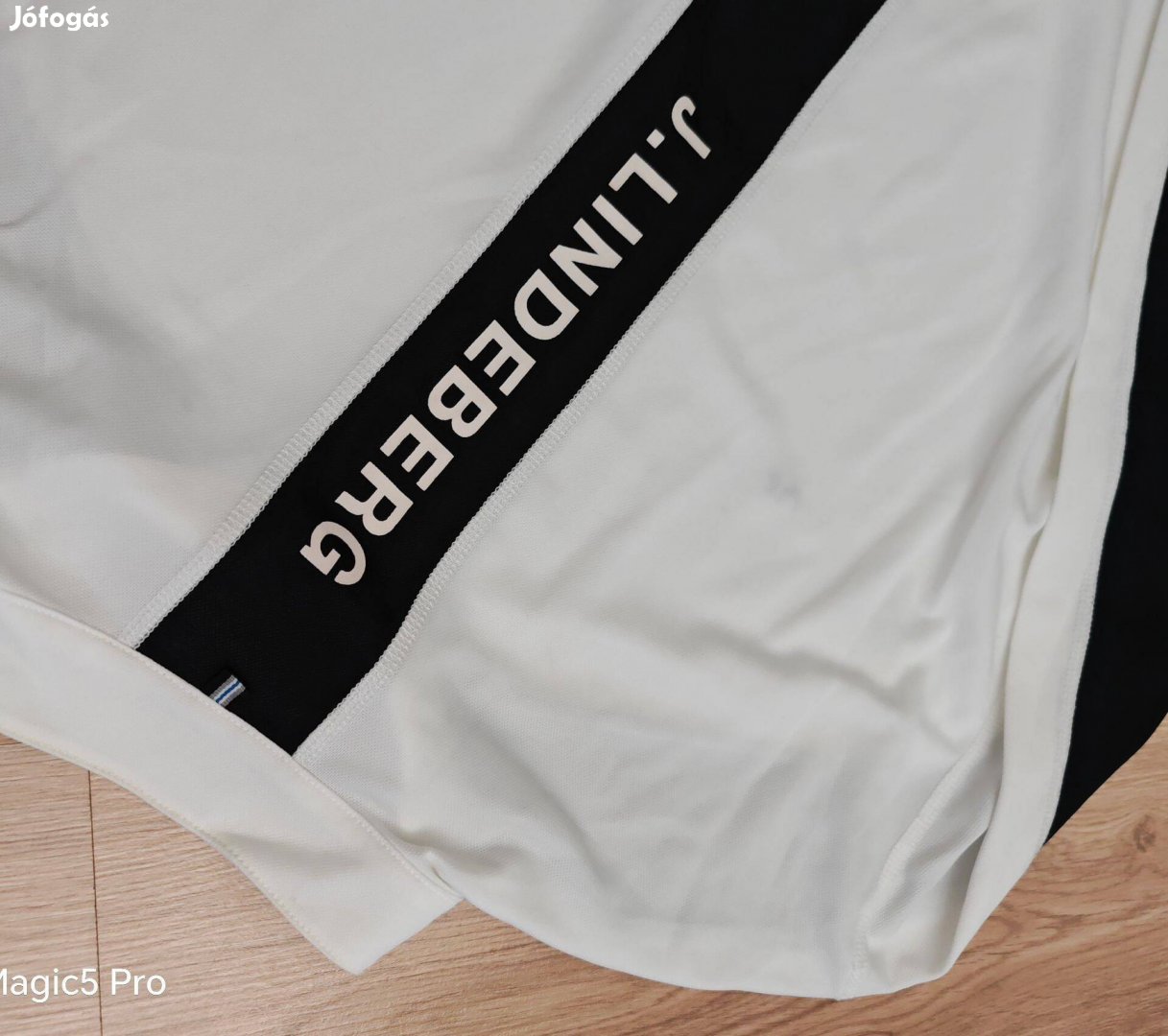 Lindeberg sportos vékony férfi pulóver XL