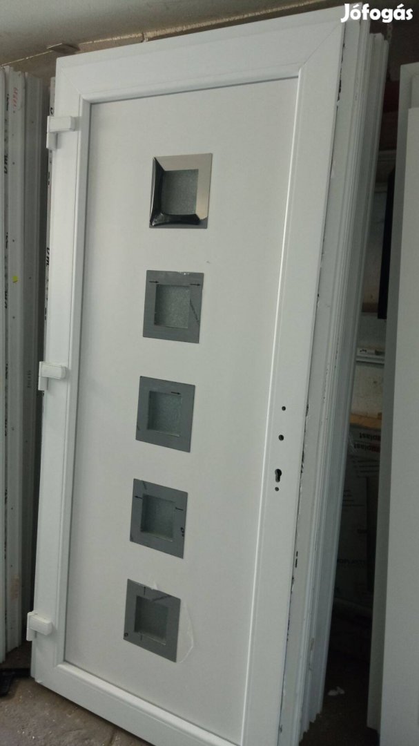 Linz Inox 5 üveges bejárati ajtó 98x208 cm balos kivitelben raktárról
