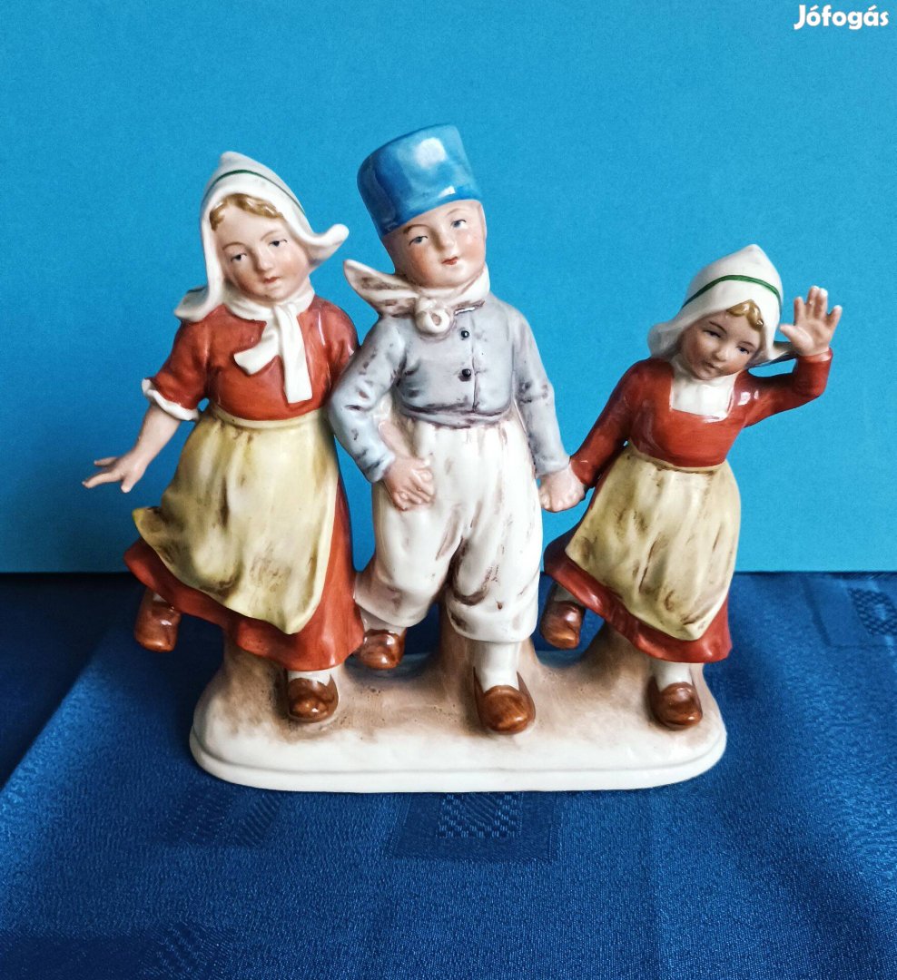 Lippelsdorf Bertram Wagner & Apel Gyerek Pár Német Porcelán Figura