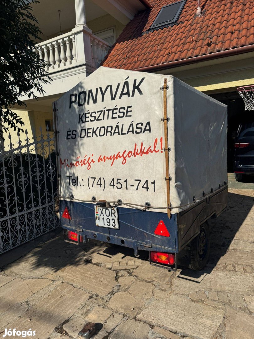 Lisz 501 ráfutófékes ponyvás utánfutó