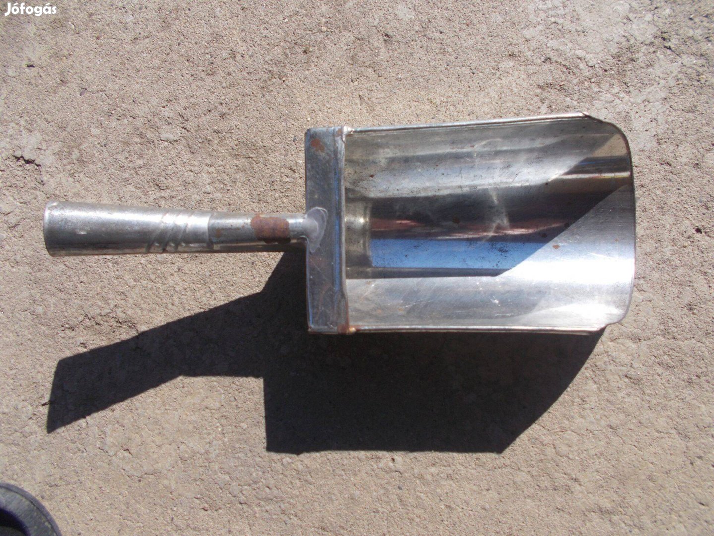 Lisztlapát 0,5 kg-os, hazai