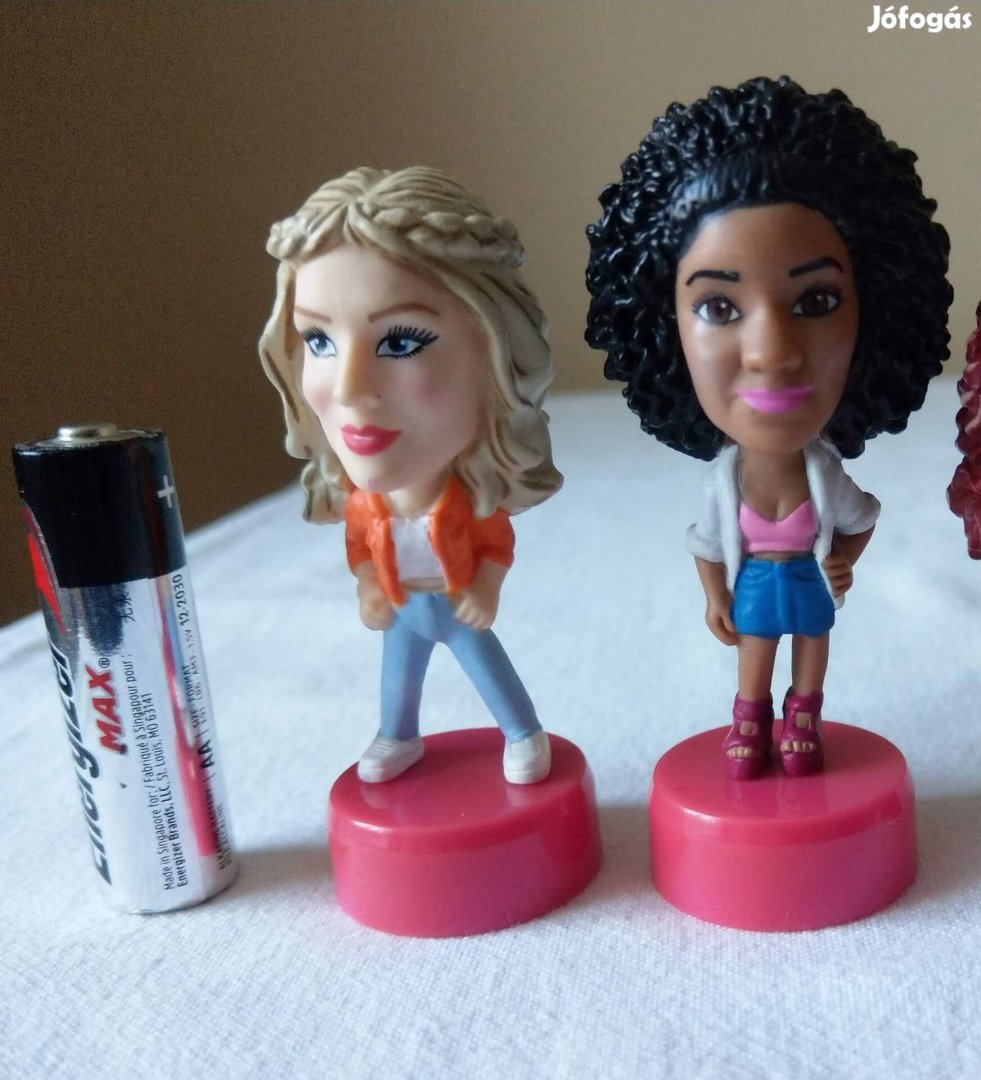 Little Mix mini figurák