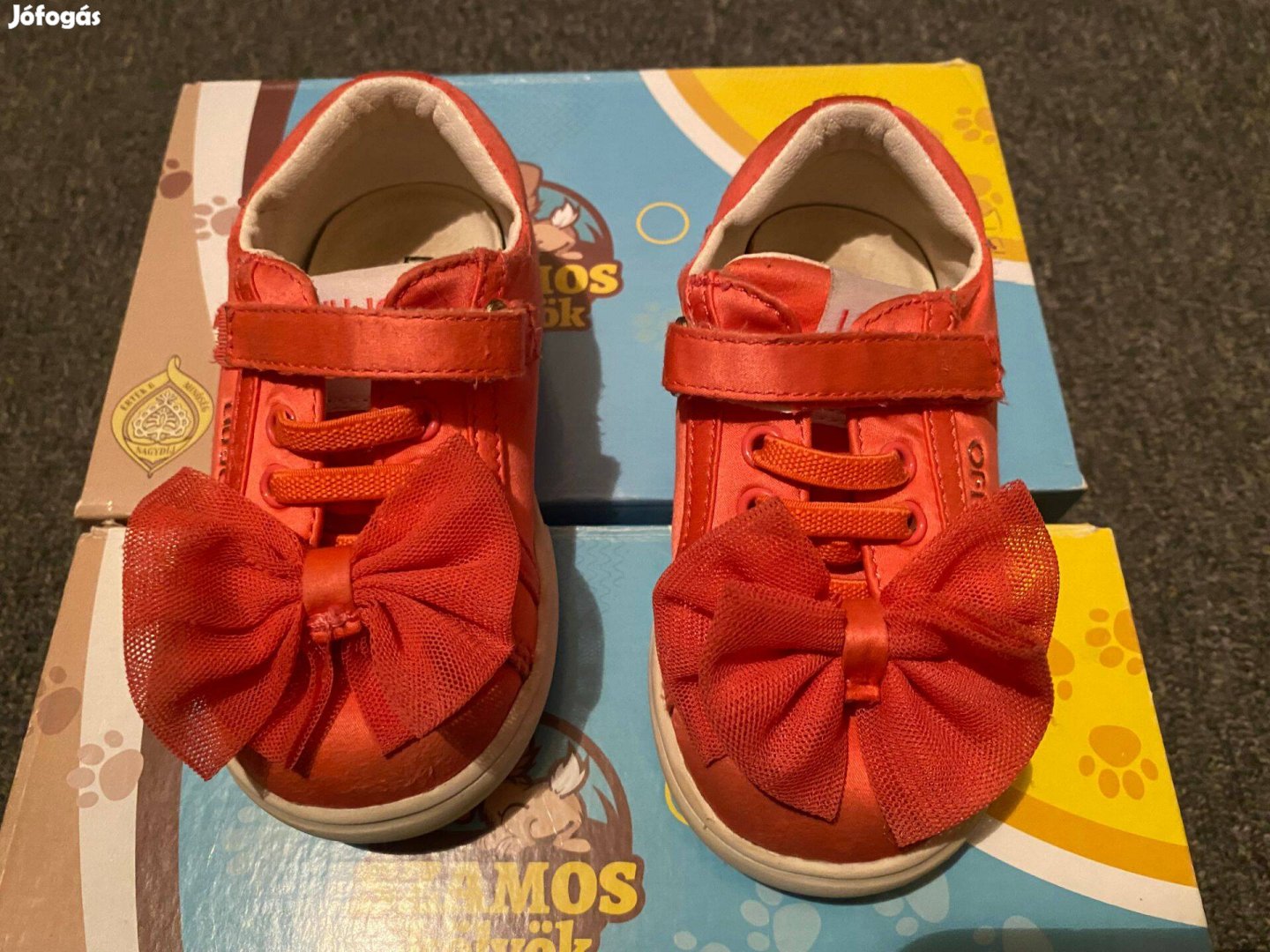 Liu Jo tornacipő 24 ajándék csizma