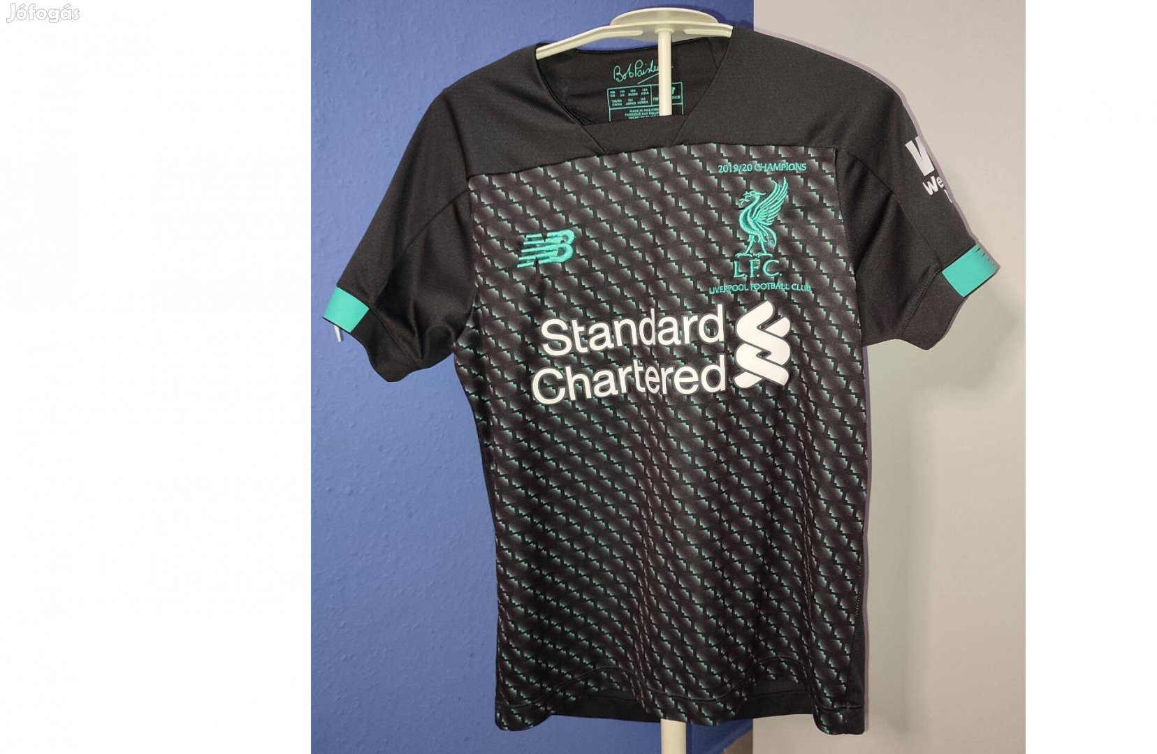 Liverpool eredeti New Balance fekete bajnoki győztes gyerek mez