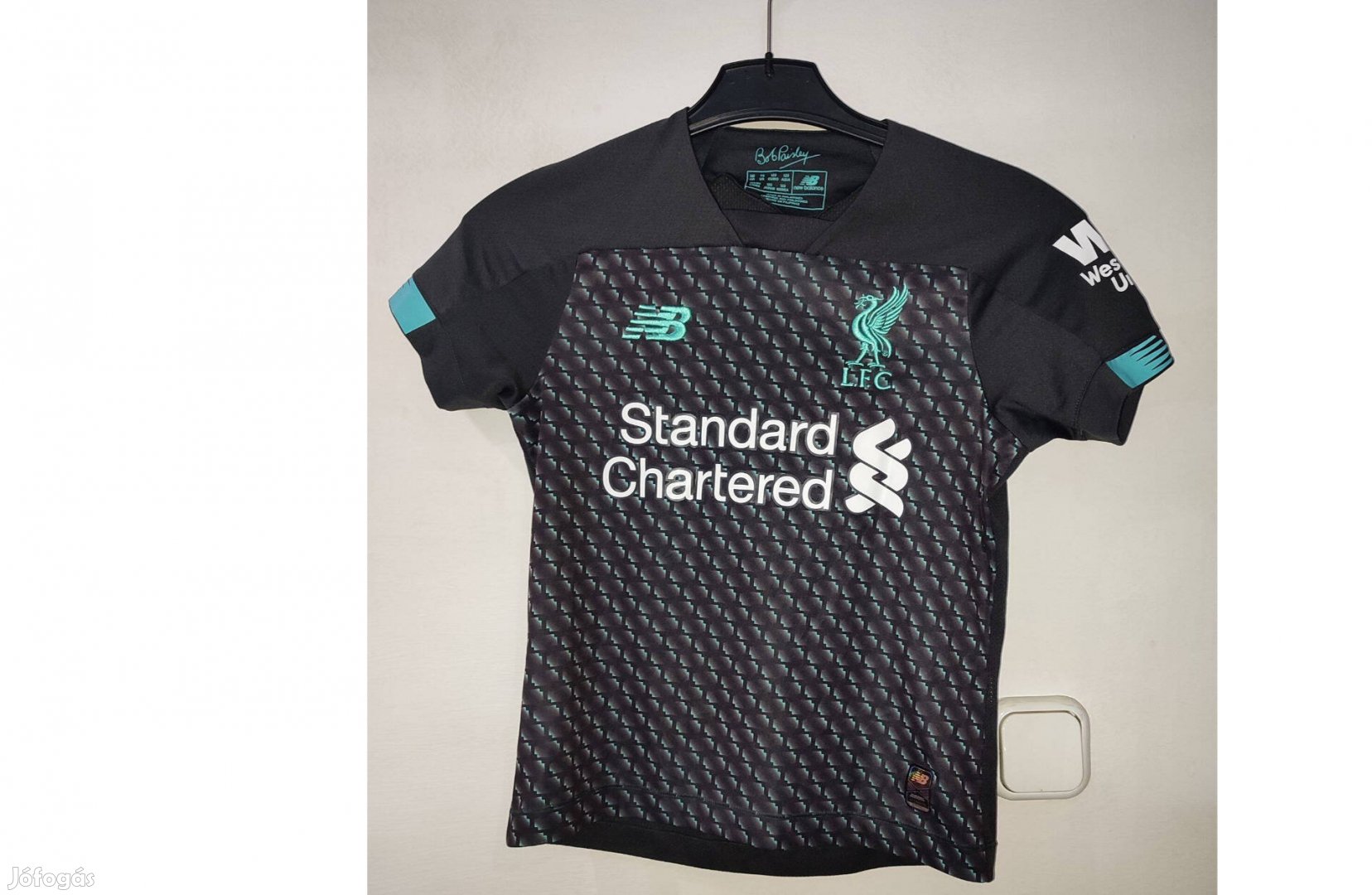 Liverpool eredeti New Balance fekete zöld gyerek mez (122)