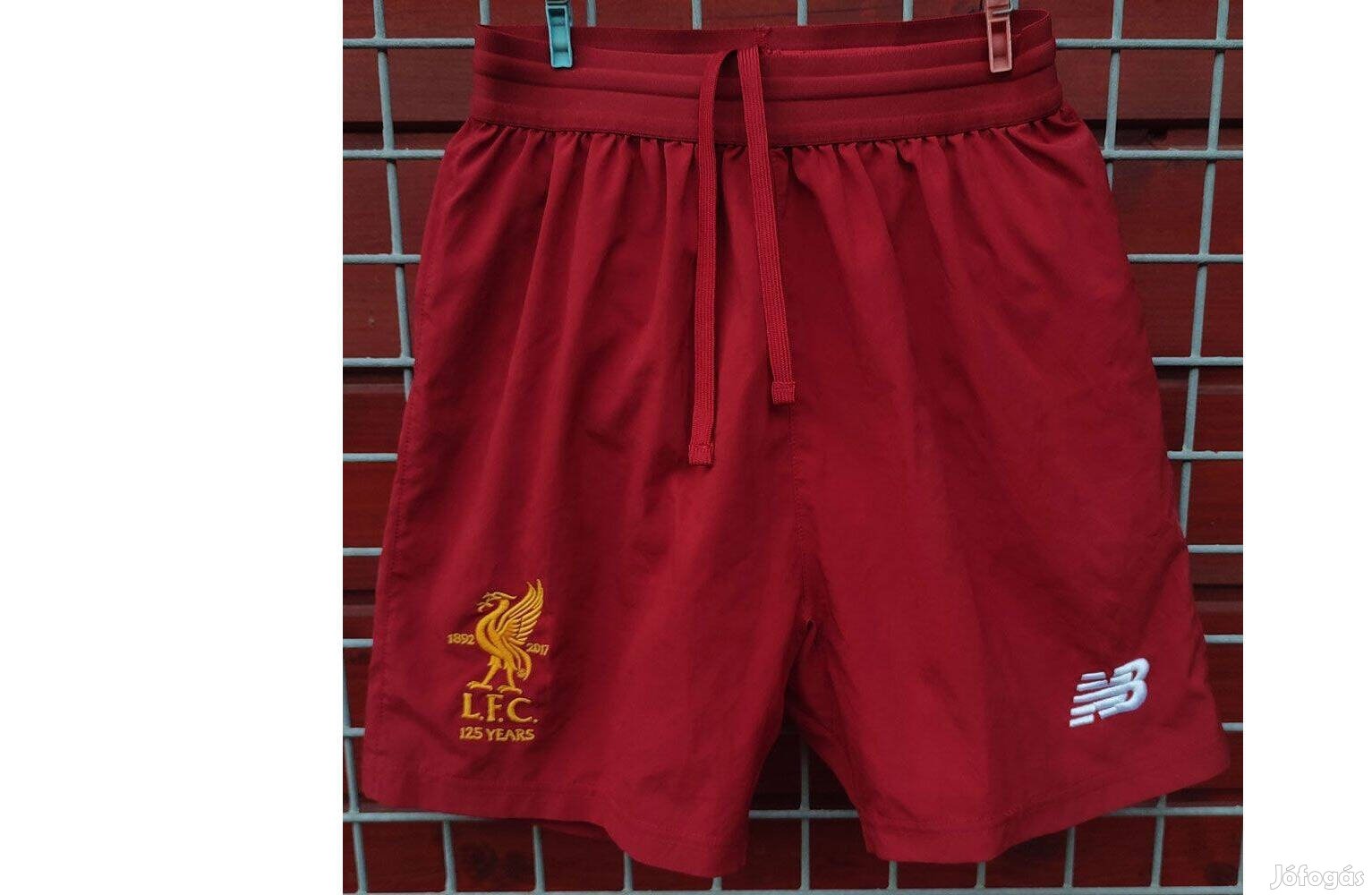 Liverpool eredeti Newbalance centenáriumi gyerek nadrág (146)