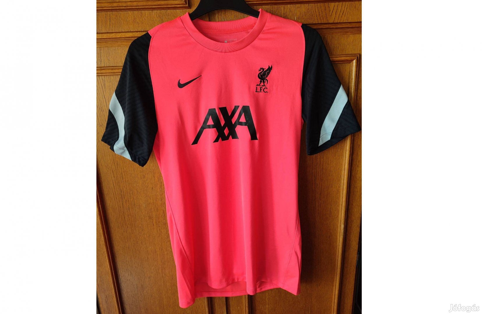 Liverpool eredeti Nike pink fekete edzőmez (M)