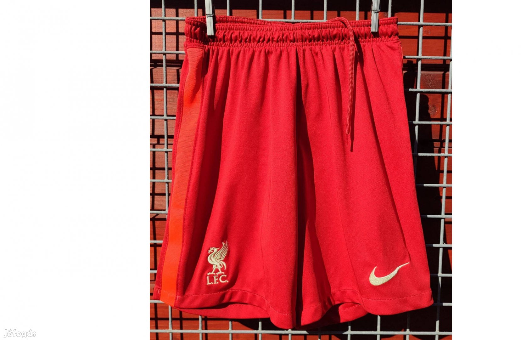 Liverpool eredeti Nike rövid nadrág (M-es)