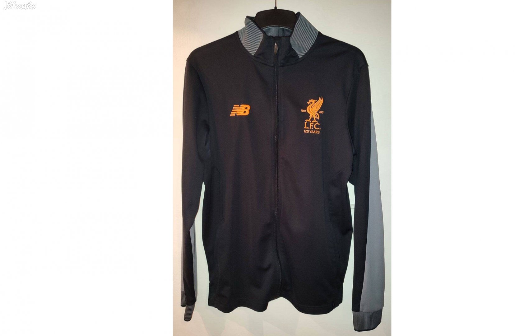 Liverpool fekete centenáriumi eredeti Newbalance pulóver (M)
