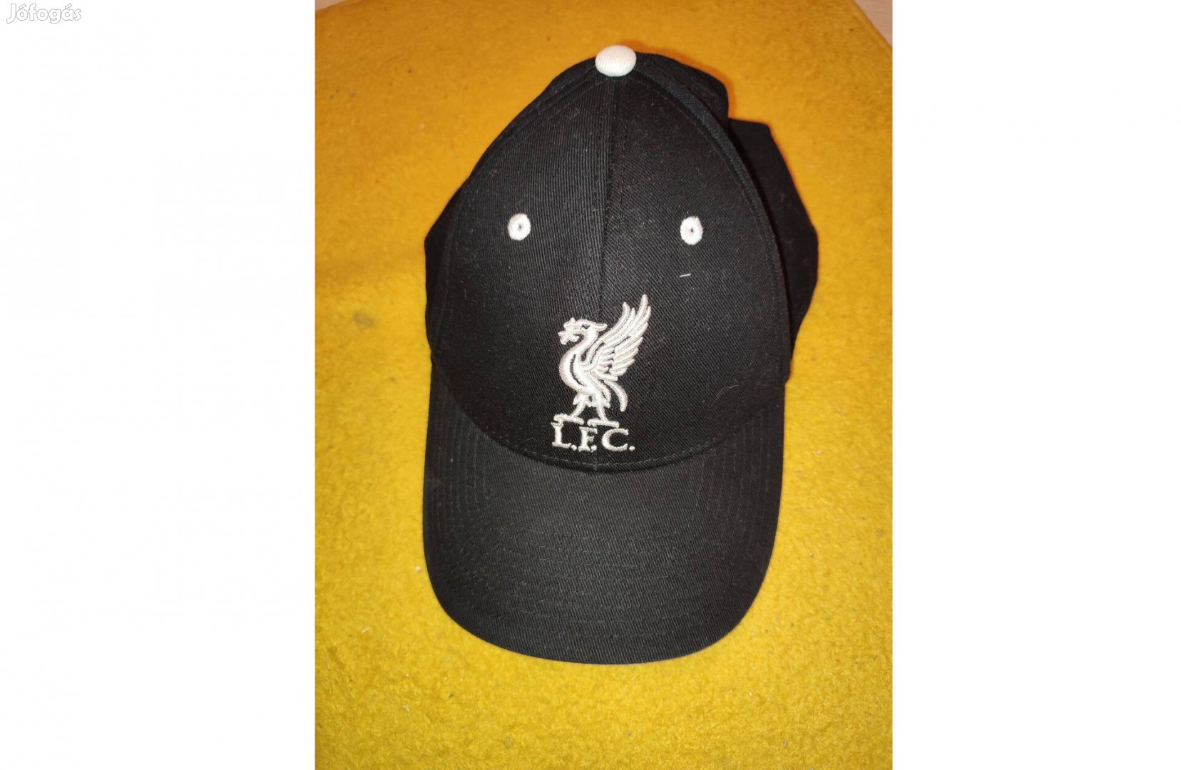 Liverpool fekete fehér baseball sapka