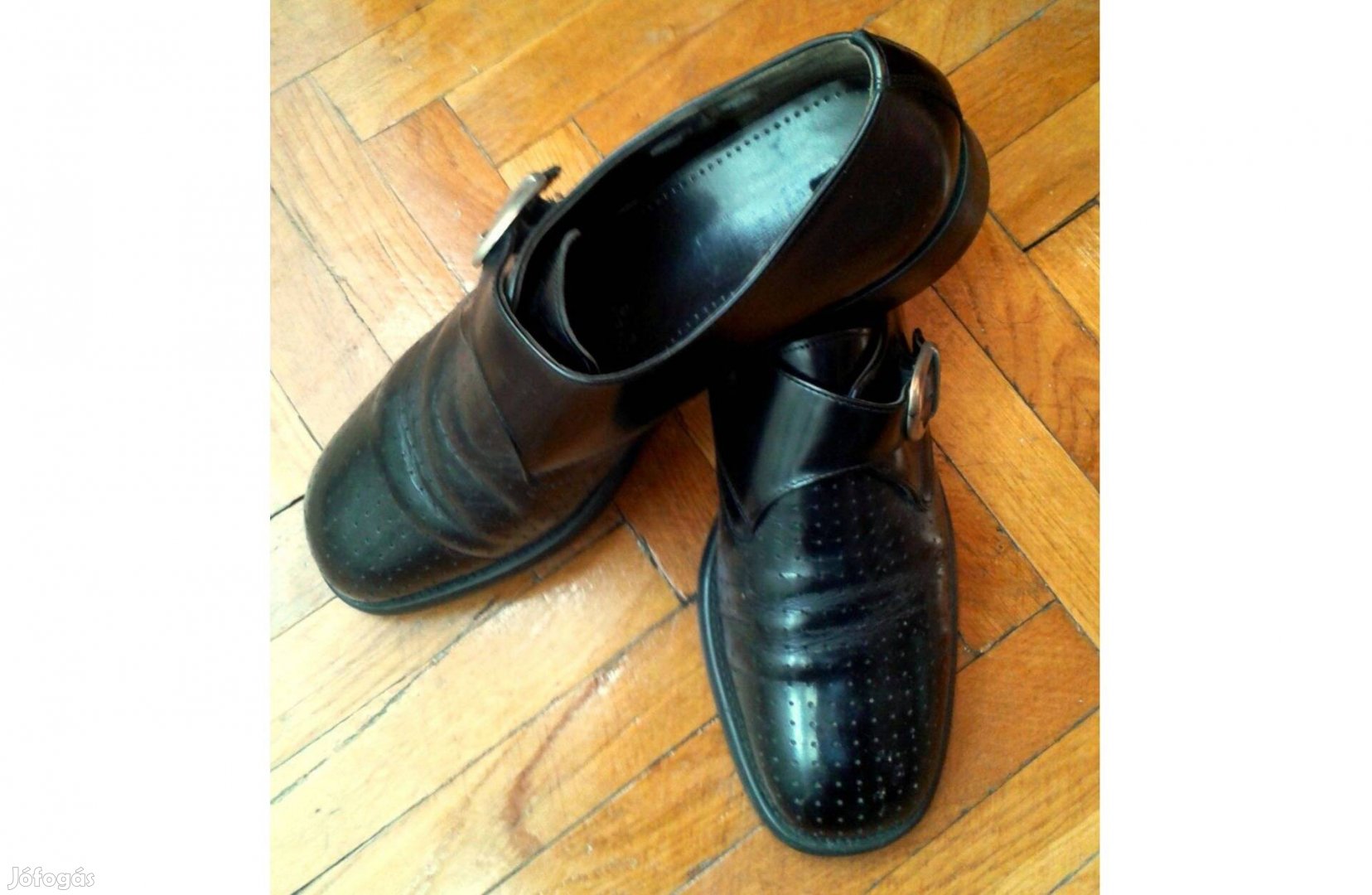 Lloyd fekete bőr cipő eladó