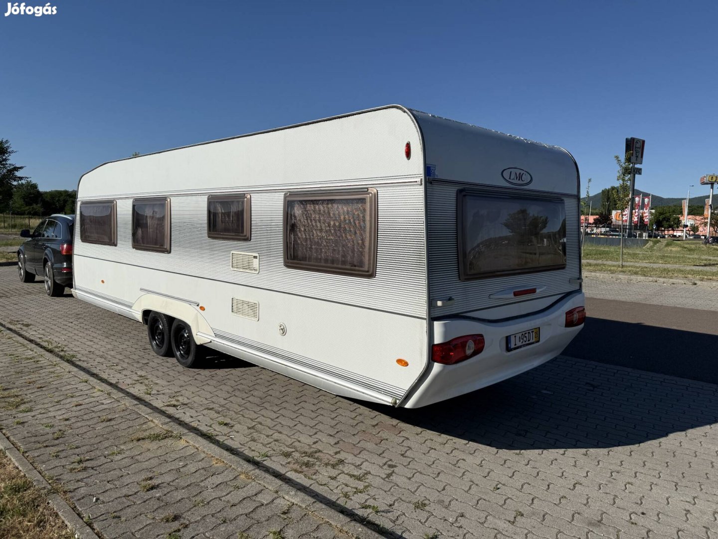 Lmc 720 Típusú lakókocsi 8 fős lakókocsi