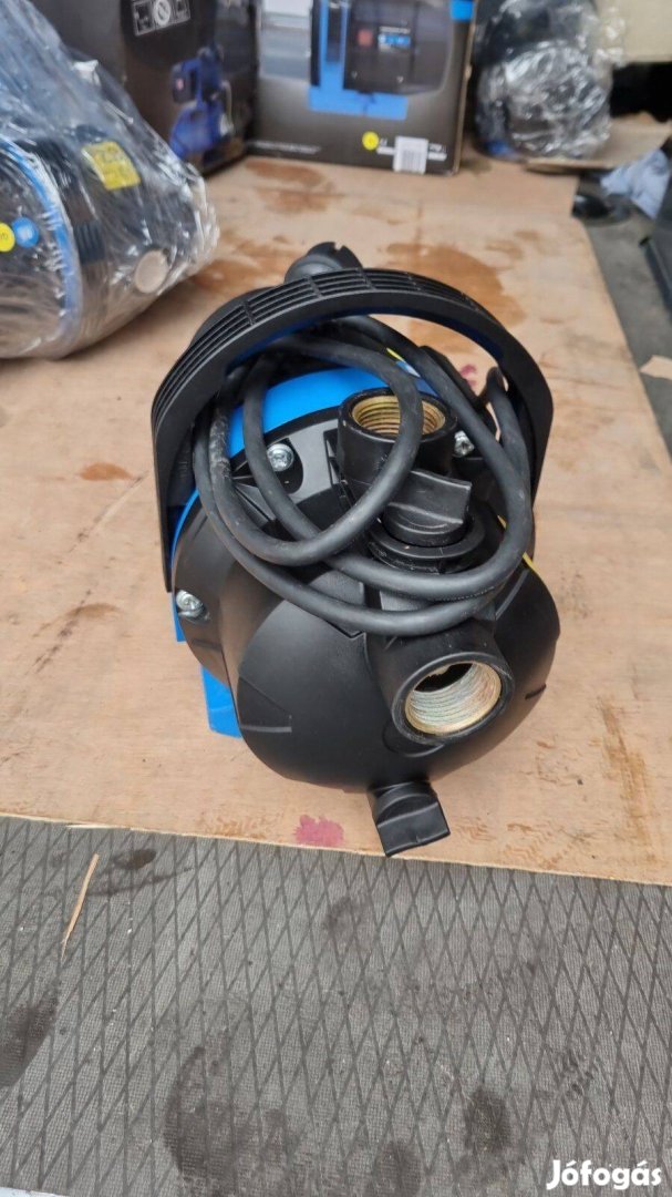 Locsoláshoz 3200liter óránkénti vízhozamú kerti szivattyú,