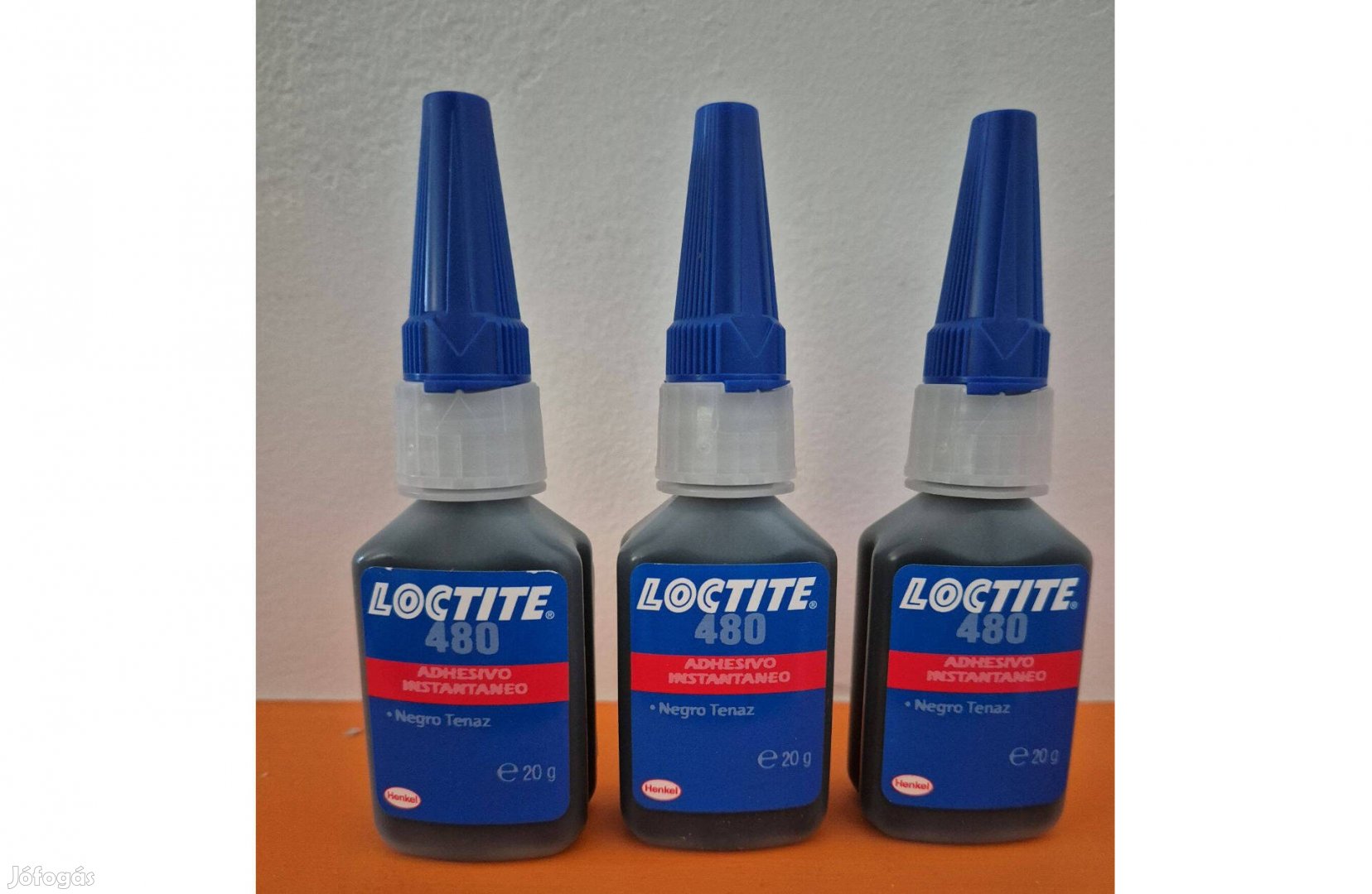 Loctite 480 pillanatragasztó (gumi, fém és mágnes)