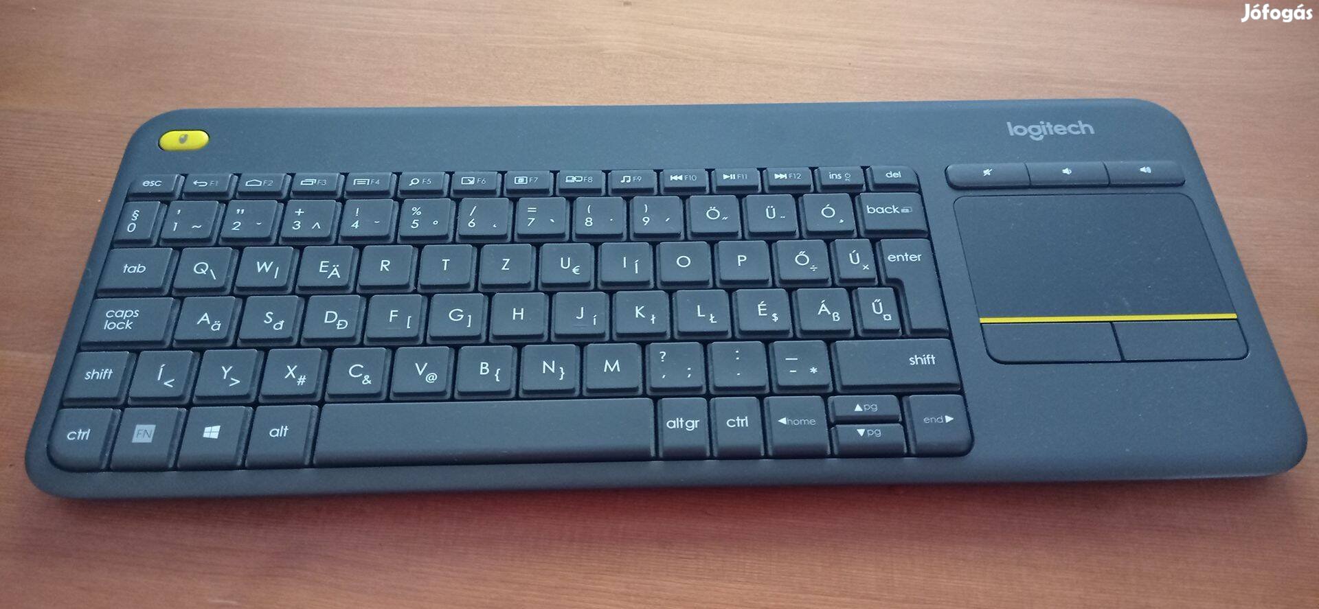 Logitech K400 Plus érintőpaddal ellátott billentyűzet