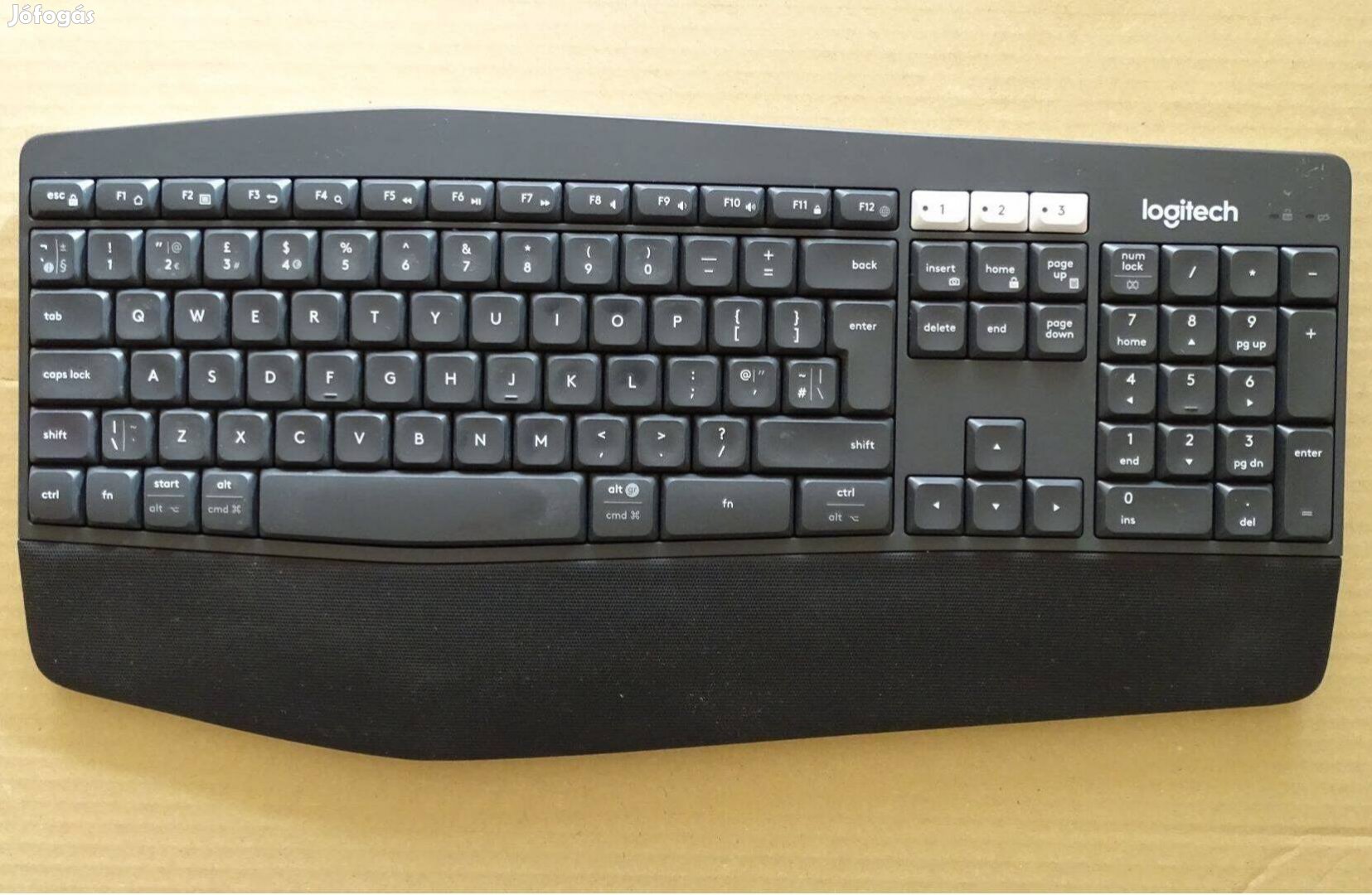 Logitech K850 billentyűzet