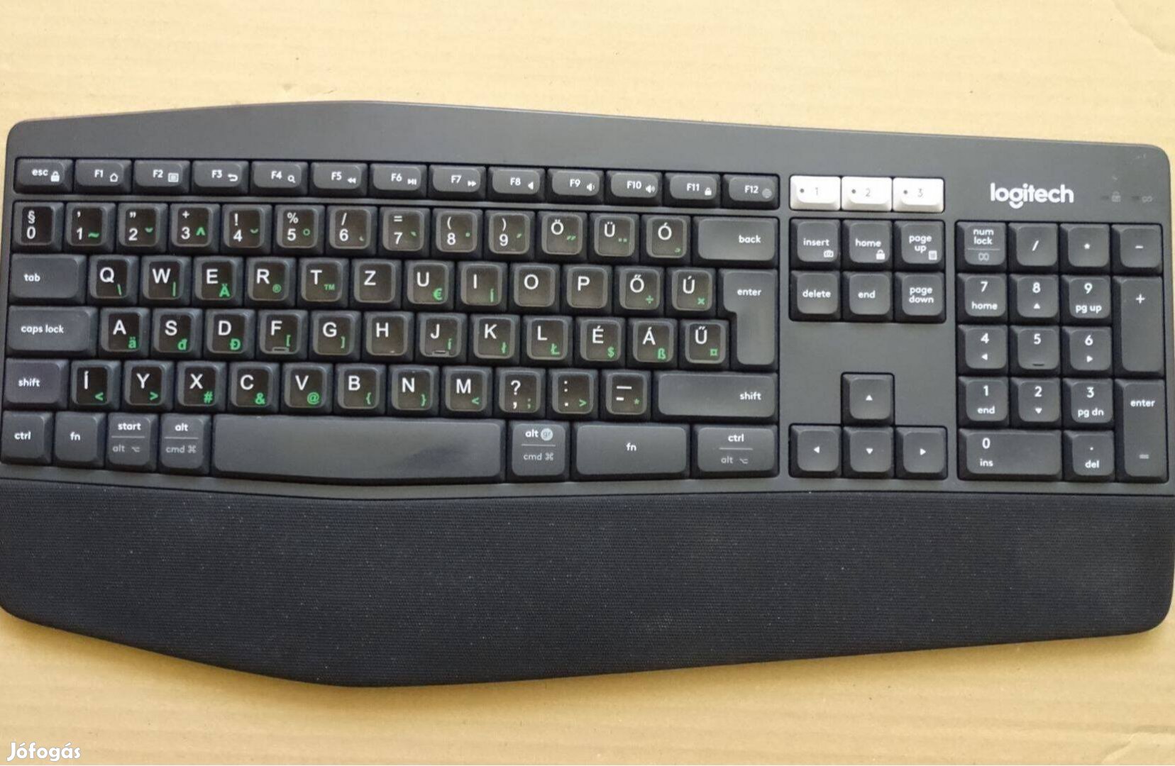 Logitech MK850 vezeték nélküli billentyűzet