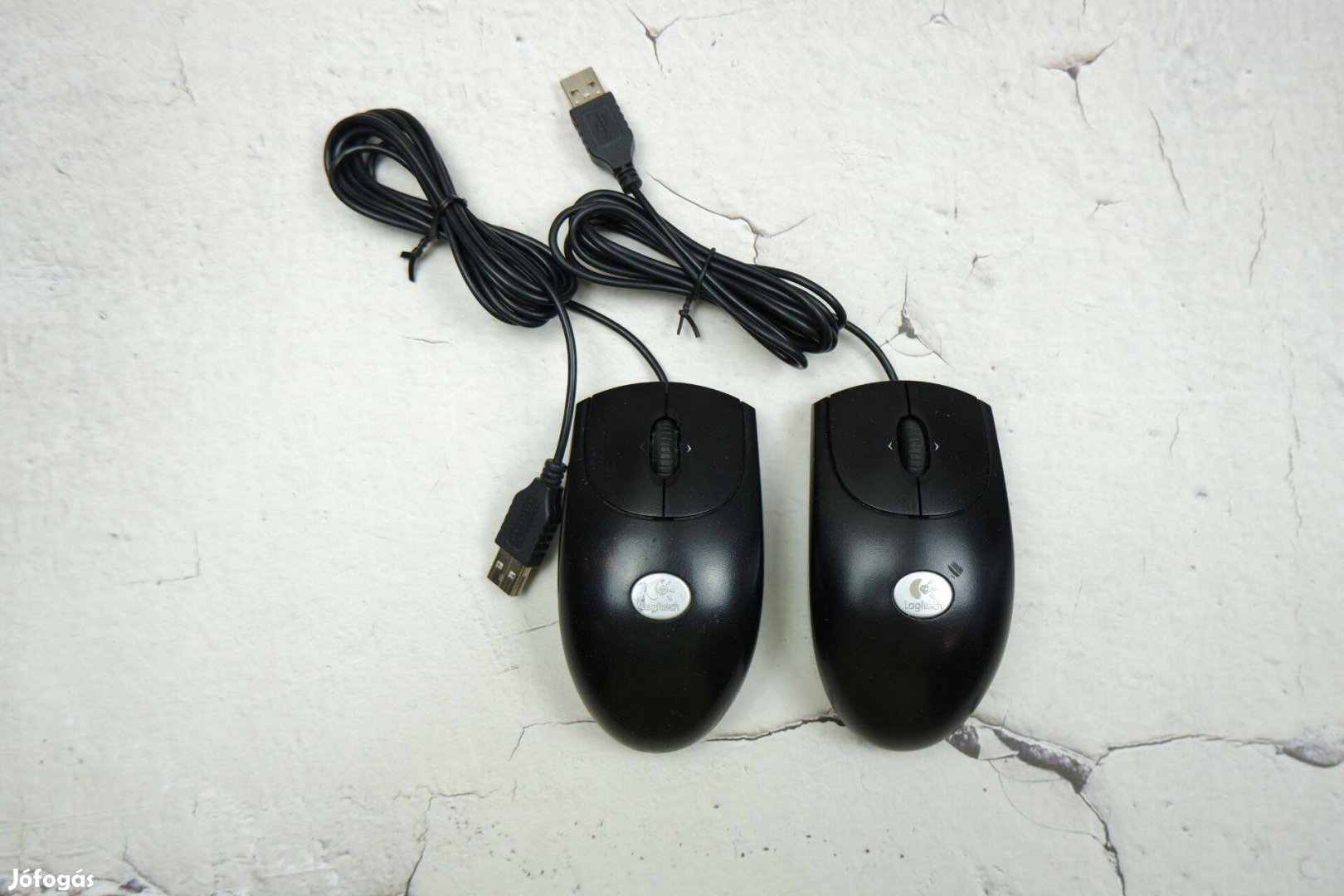 Logitech RX 250 vezetékes egér USB Fekete
