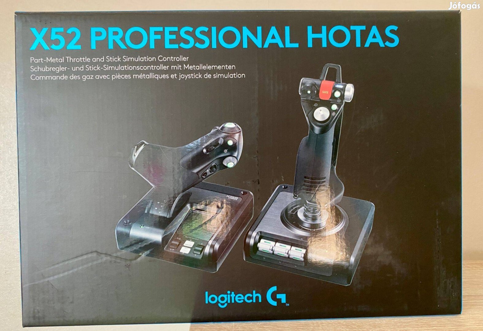 Logitech X52 Professional gázkar-botkormány együttes szimulátorokhoz