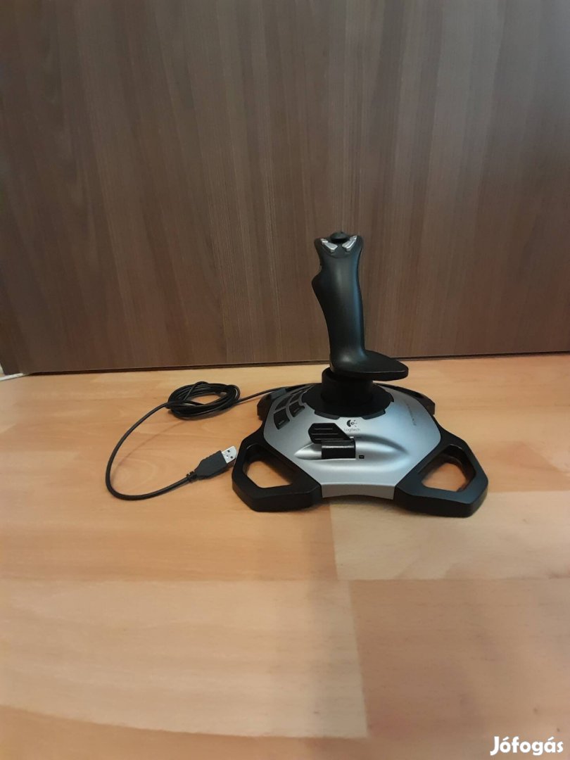 Logitech extreme 3D pro borkormány