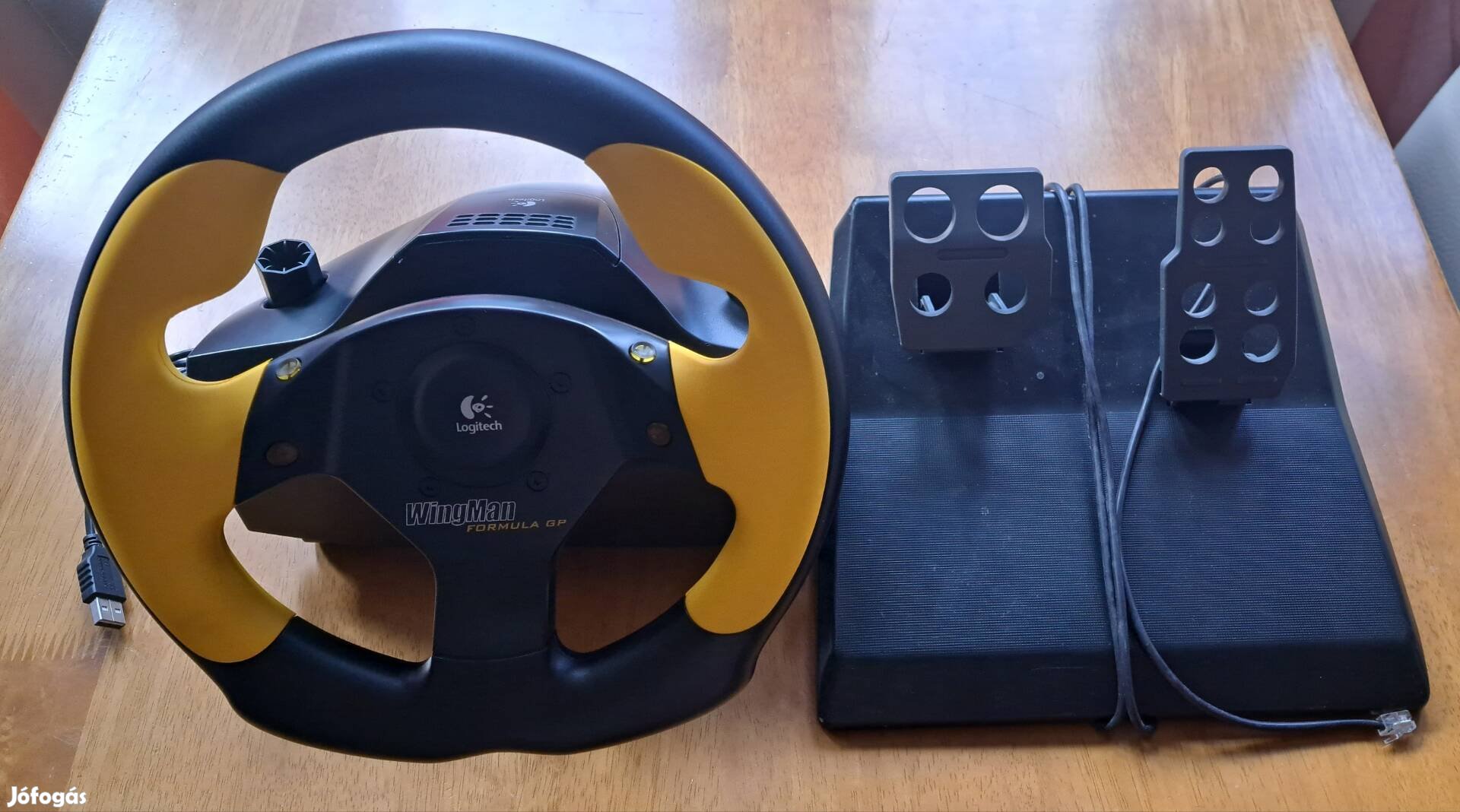 Logitech gamer kormány és pedál