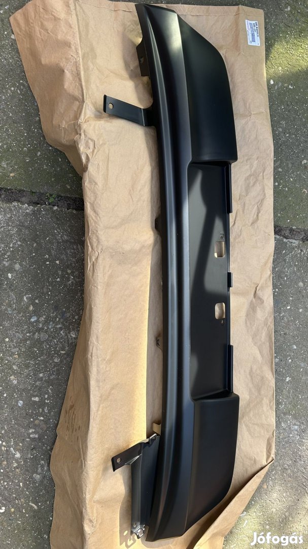 Lökhárító hátsó diffúzor Auris eladó
