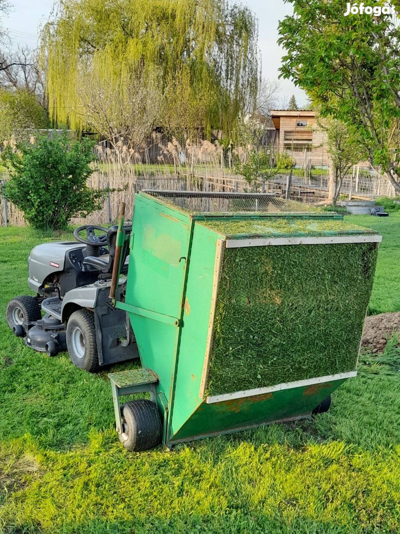 Lombszívó fűnyíró traktorhoz fűgyűjtő pót utánfutó