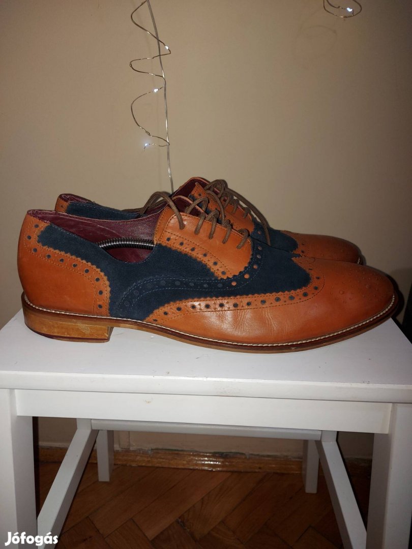 London Brogues bőr kétszínű fűzős cipő 48