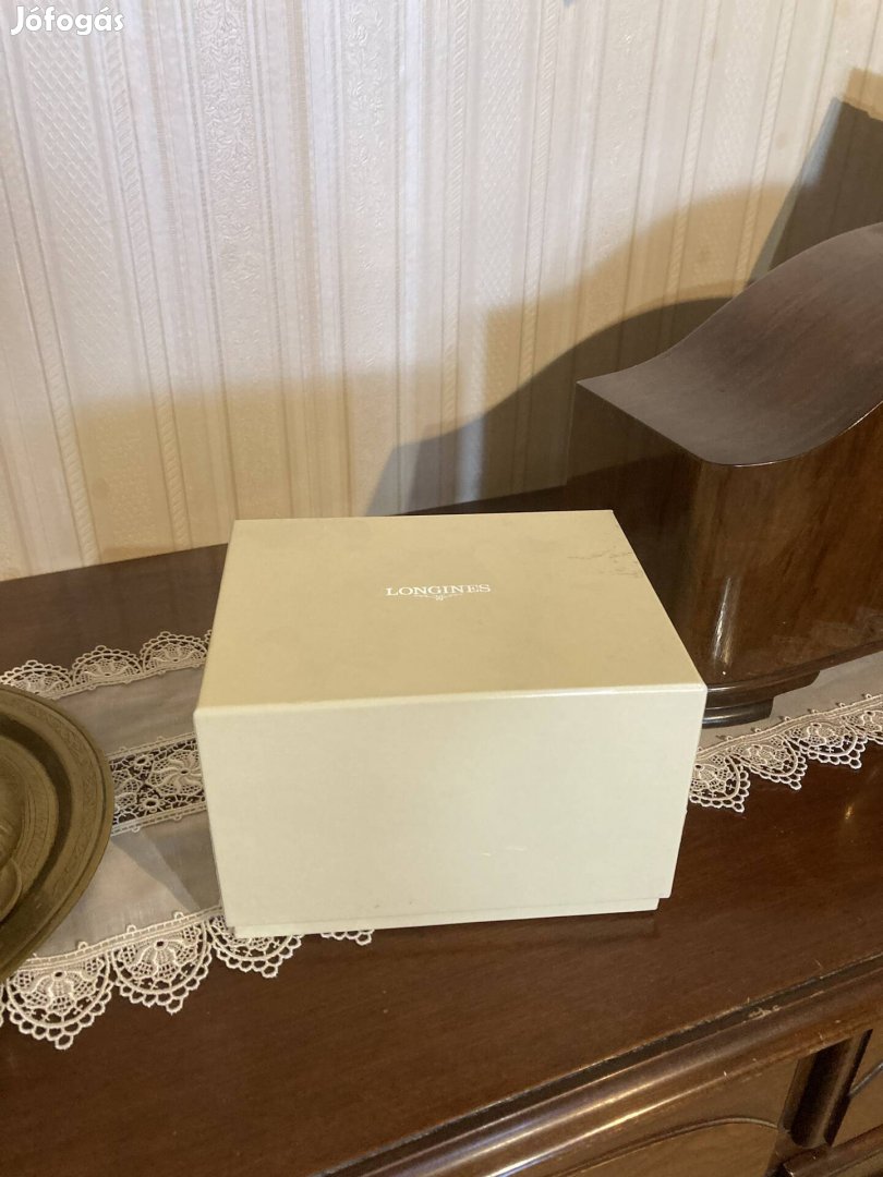 Longines eredeti fa óratartó doboz