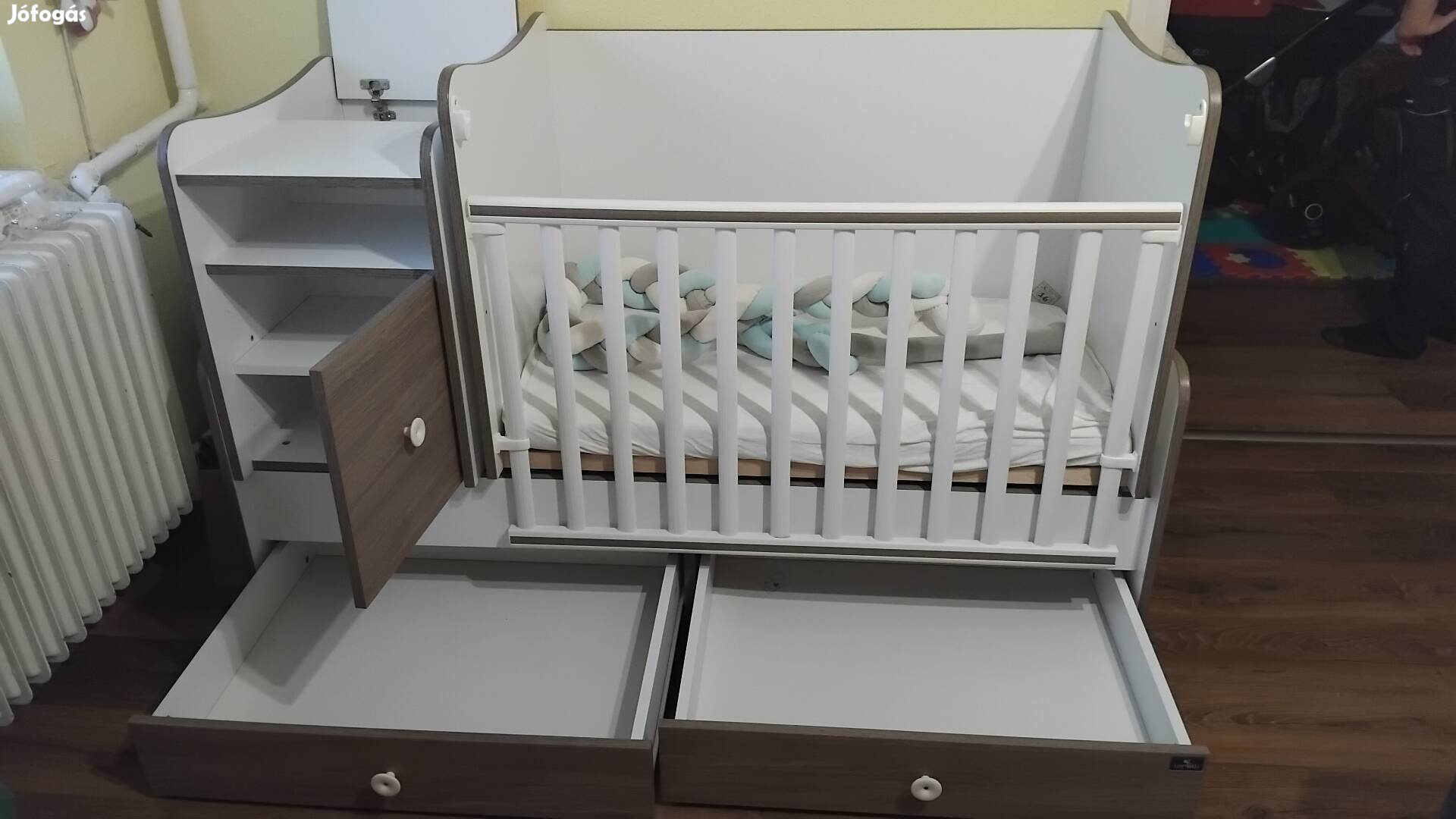 Lorelli ringathatós kiságy