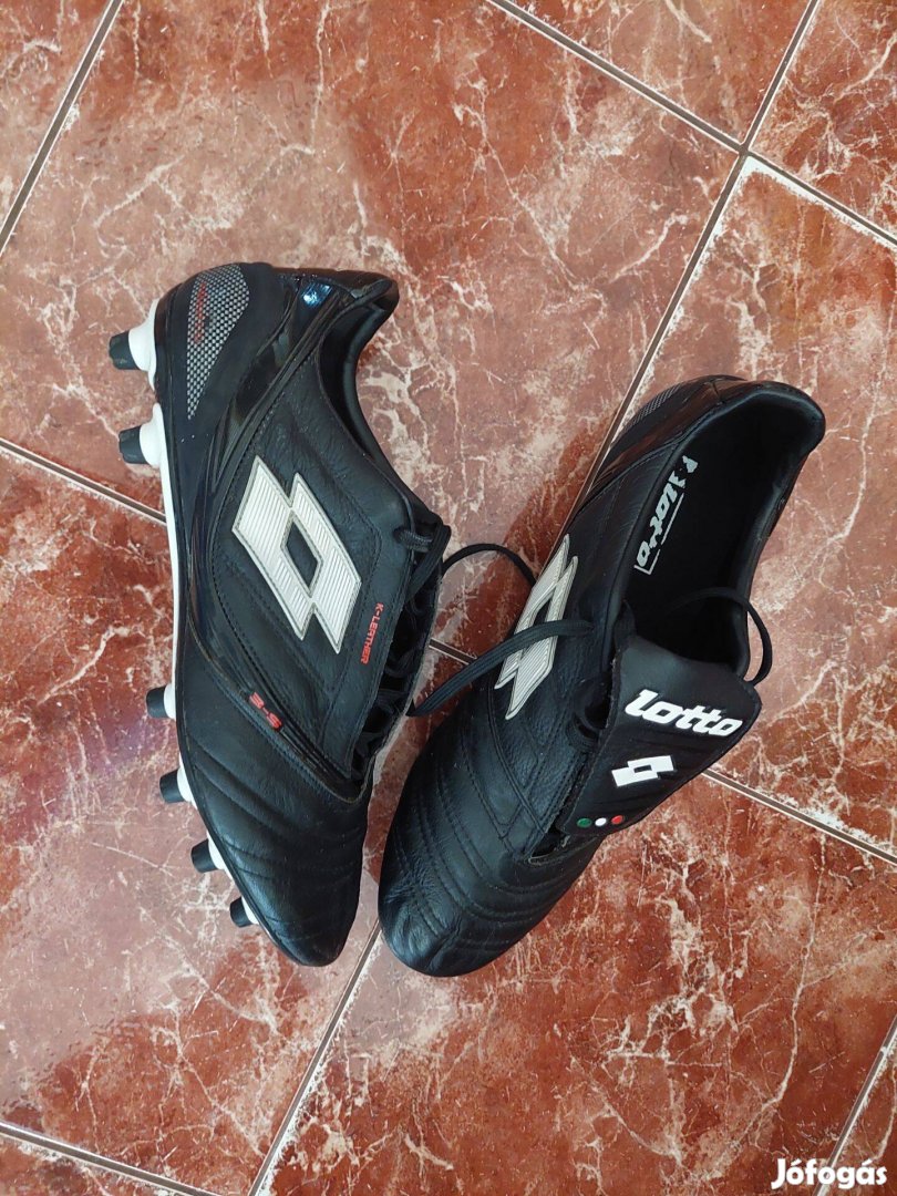 Lotto 47es focicipő