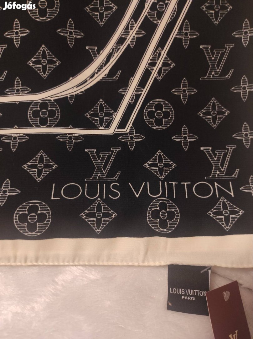 Louis Vuitton selyem sál 