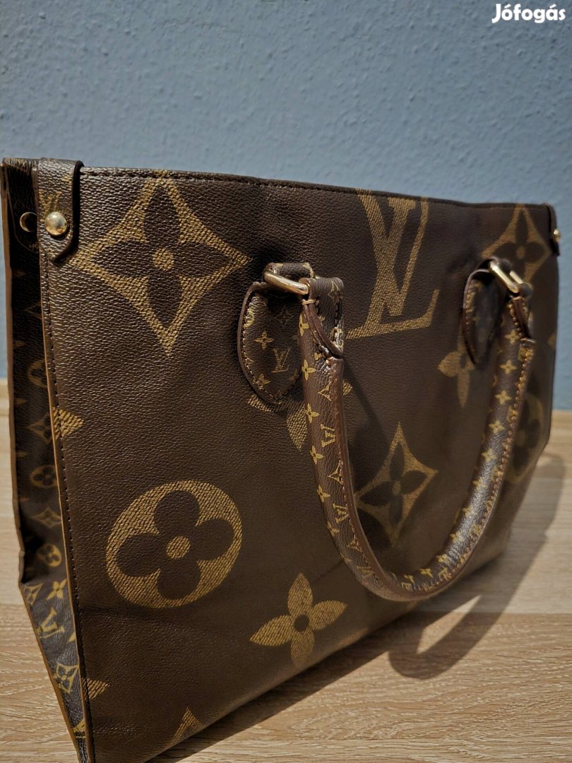 Louis Vuitton táska.