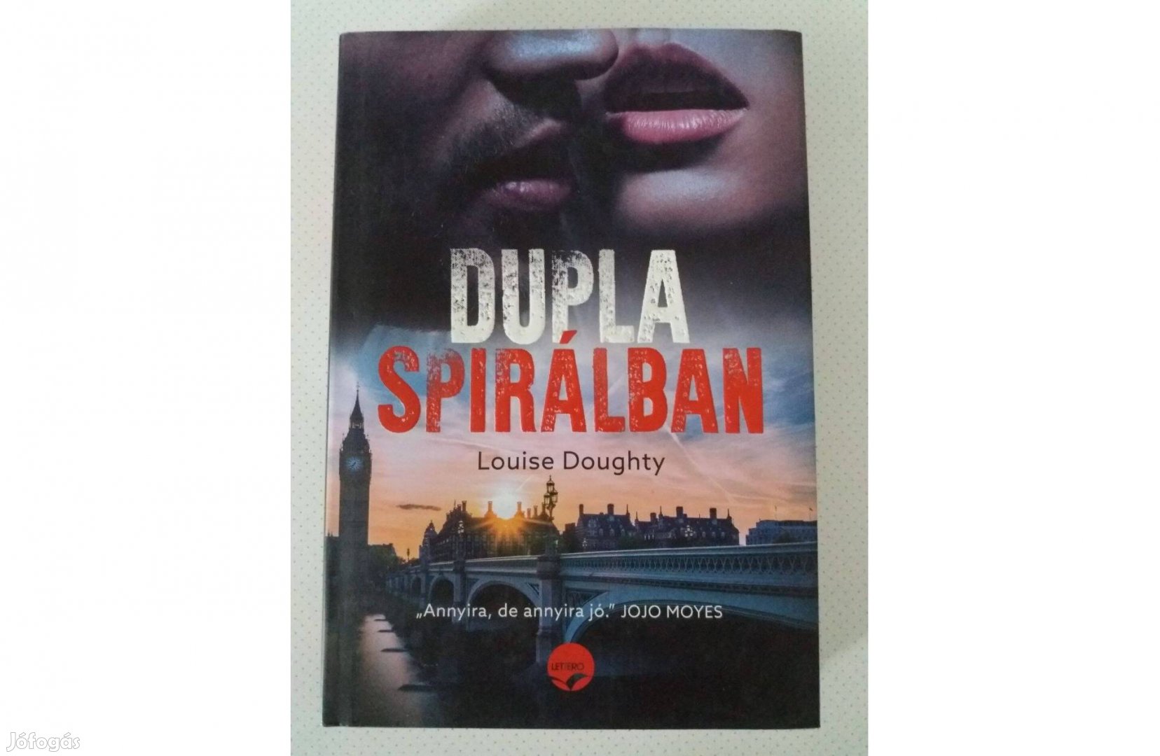 Louise Doughty: Dupla spirálban