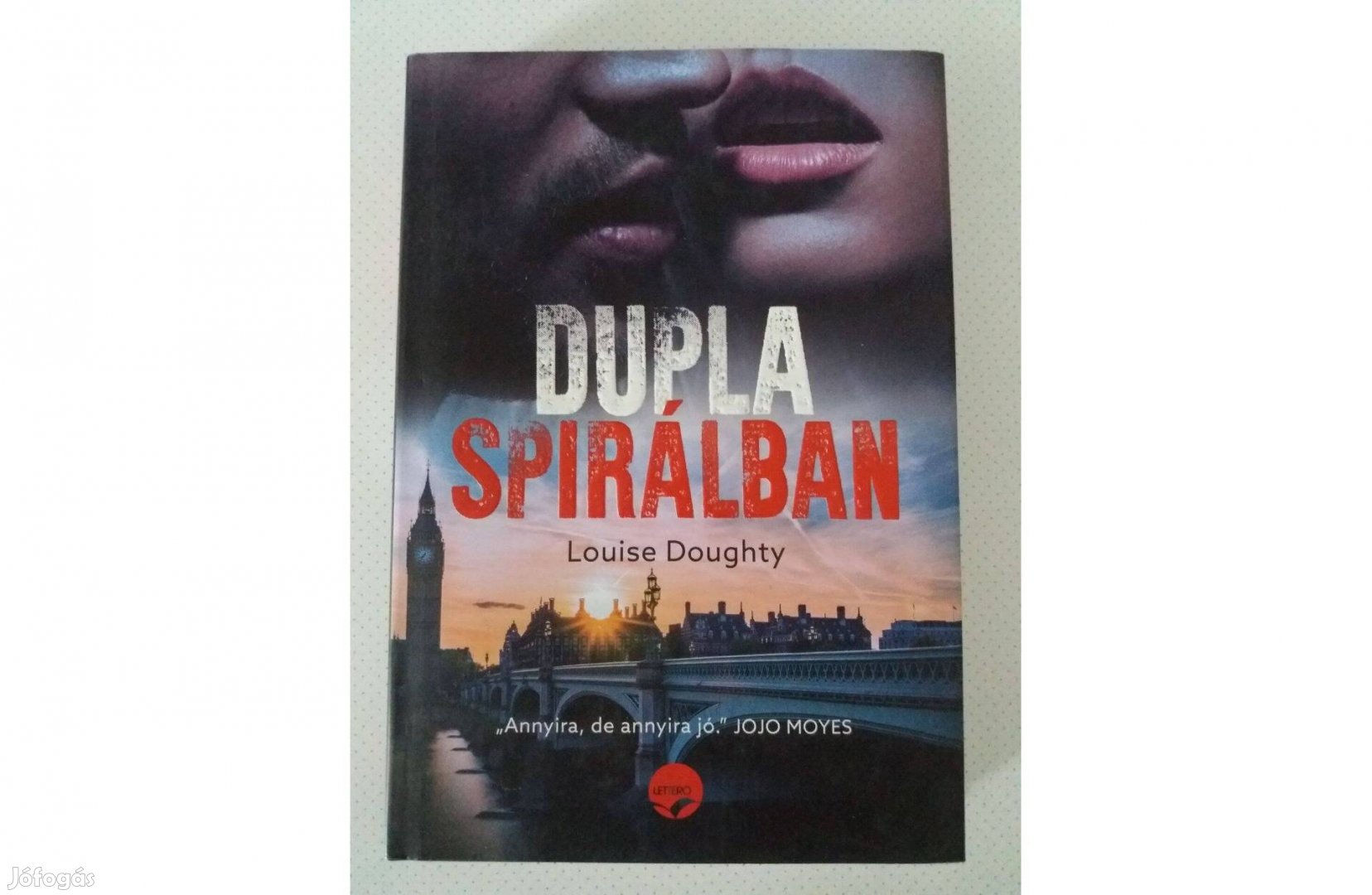 Louise Doughty: Dupla spirálban