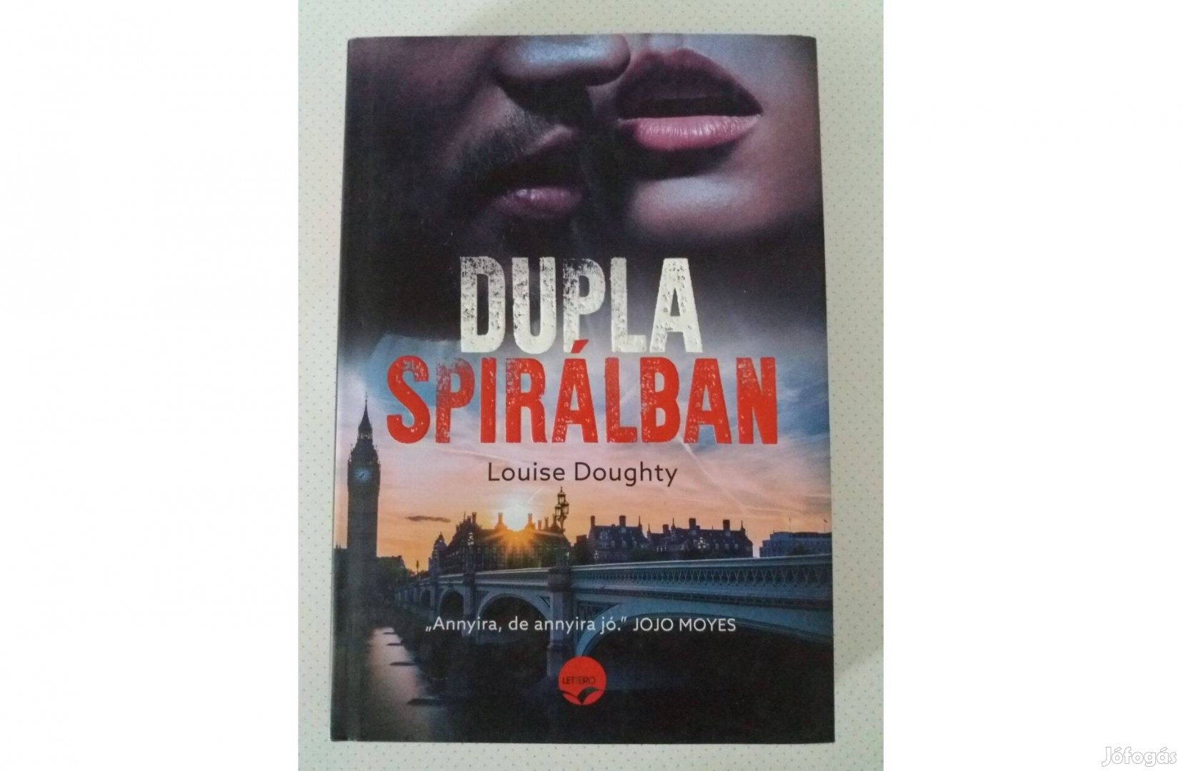 Louise Doughty: Dupla spirálban