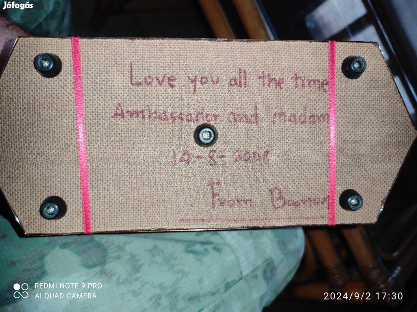 Lovas dísztárgy - dedikált