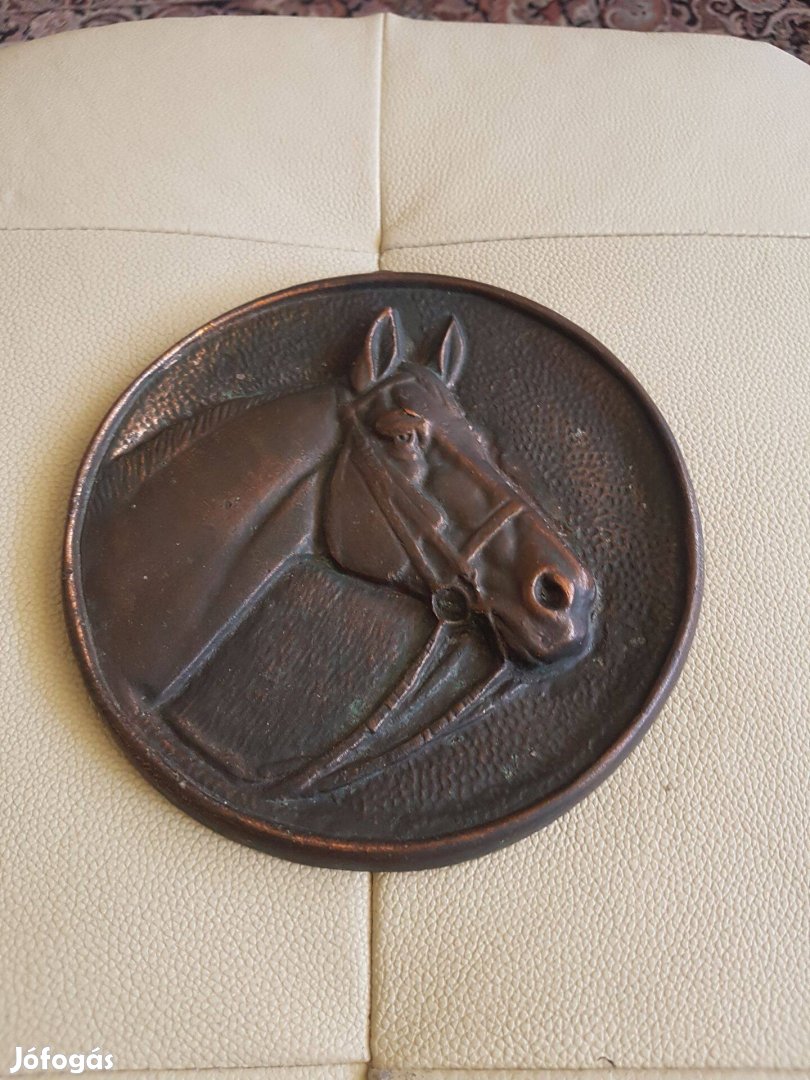 Lovas ló lovarda fém öntvény fali dísz dísztárgy falikép