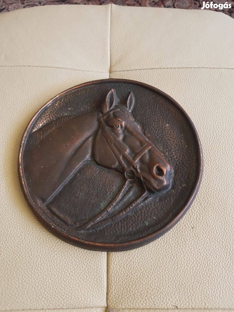 Lovas ló lovarda fém öntvény fali dísz dísztárgy falikép